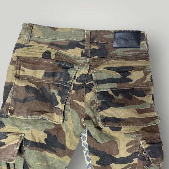 VALABASAS Commander 3.0 Stacked Flare Jean Camo sz 28 L35 - Picture 10 of 12